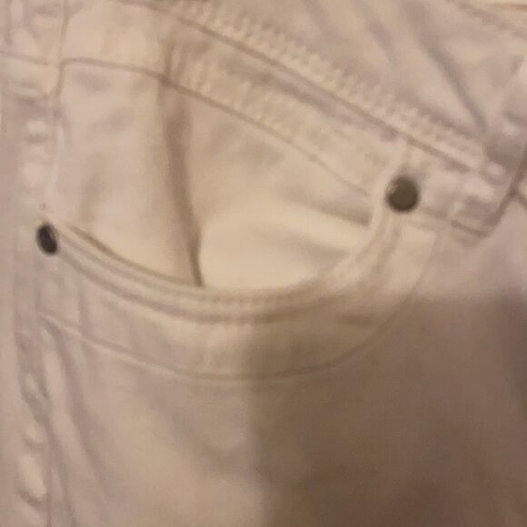 White skinny ankle jeans  - Picture 6 of 6